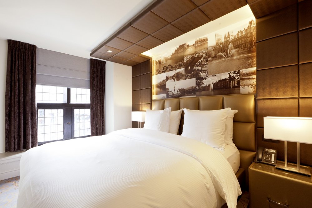 Spacious bedroom