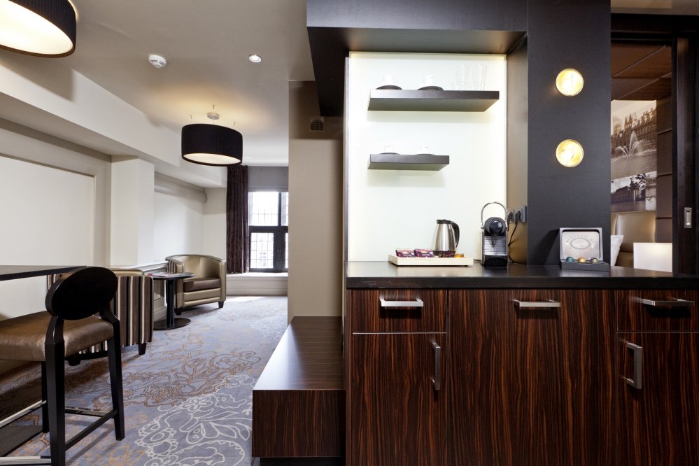 Comfortable minibar
