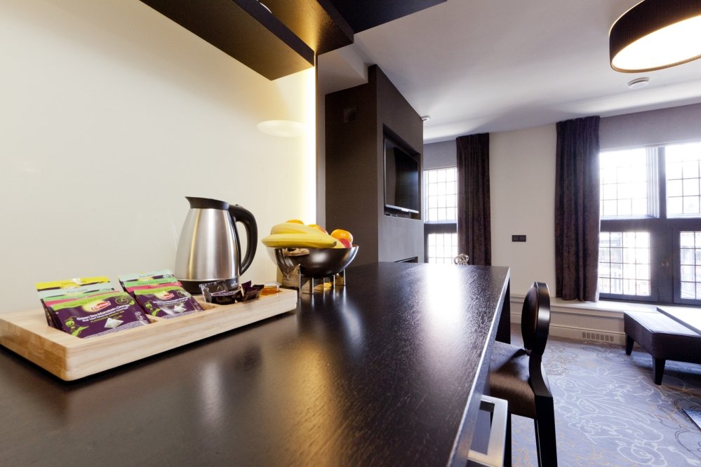 Comfortable minibar