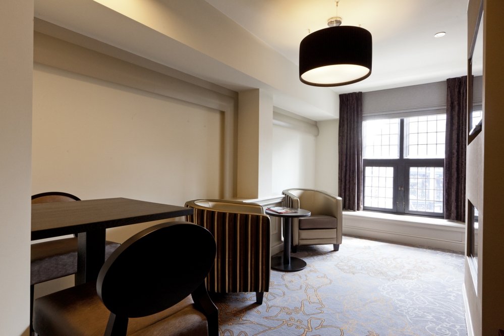 Ruime woonkamer